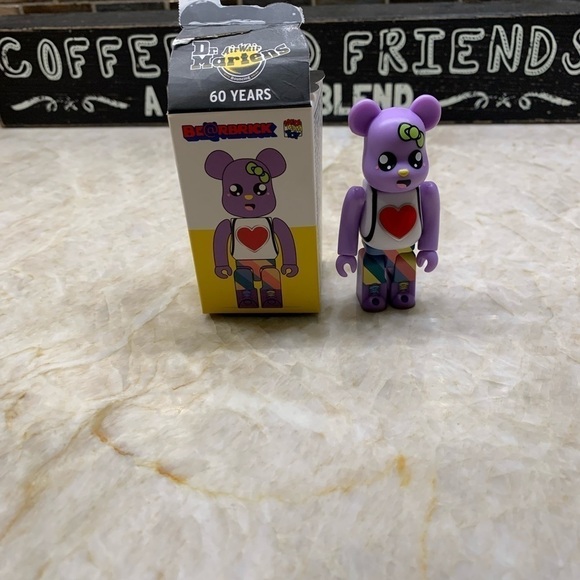DR. MARTENS BE@RBRICK COLLECTIBLE FIGURE - Picture 8 of 11